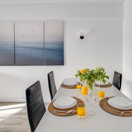 Apartment Renovated Oasis Ocean View 1bd Wi-fi 3 Min *