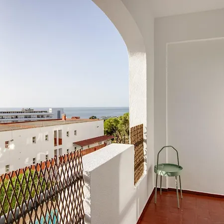 Renovated Oasis Ocean View 1bd Wi-fi 3 Min Apartment Albufeira